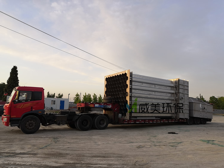 不銹鋼電除霧器裝車完畢，發(fā)車